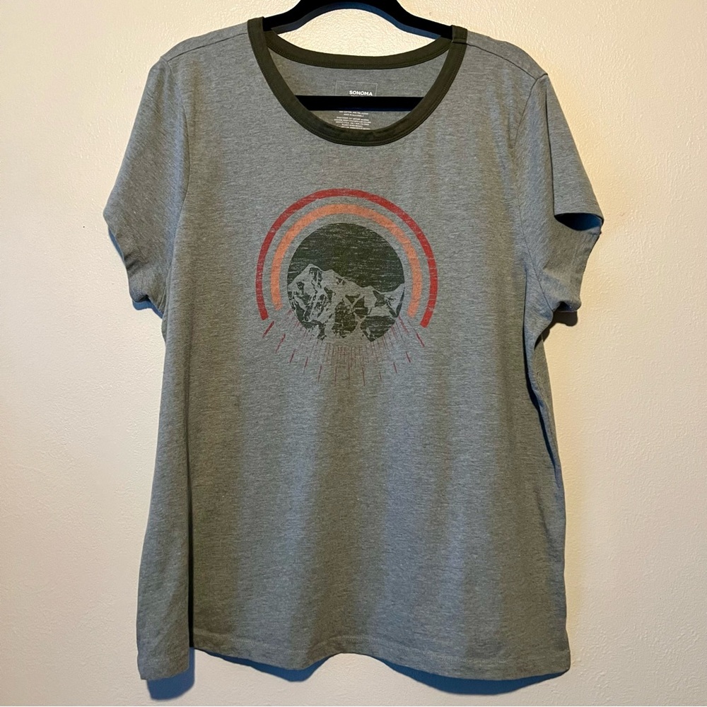 Sonoma Brand Gray/Green Graphic T-Shirt with Mountain Design